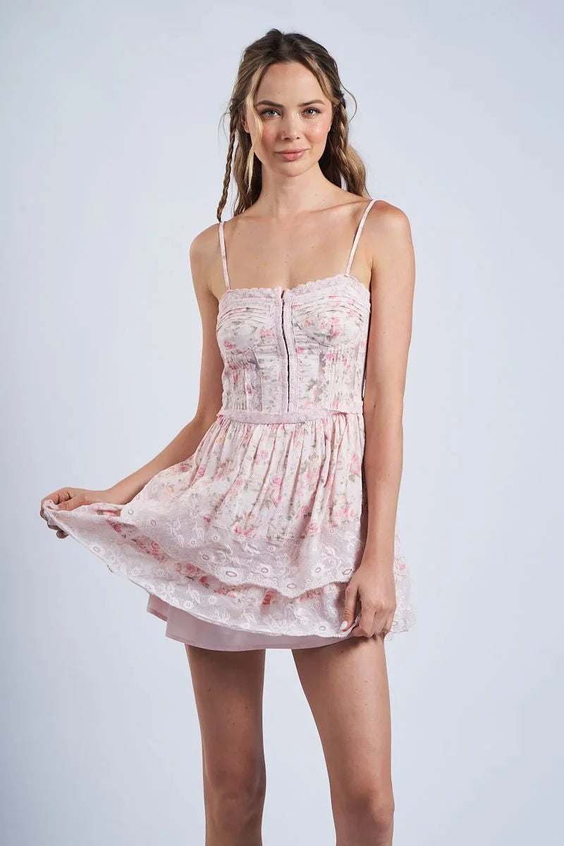 DRESSES