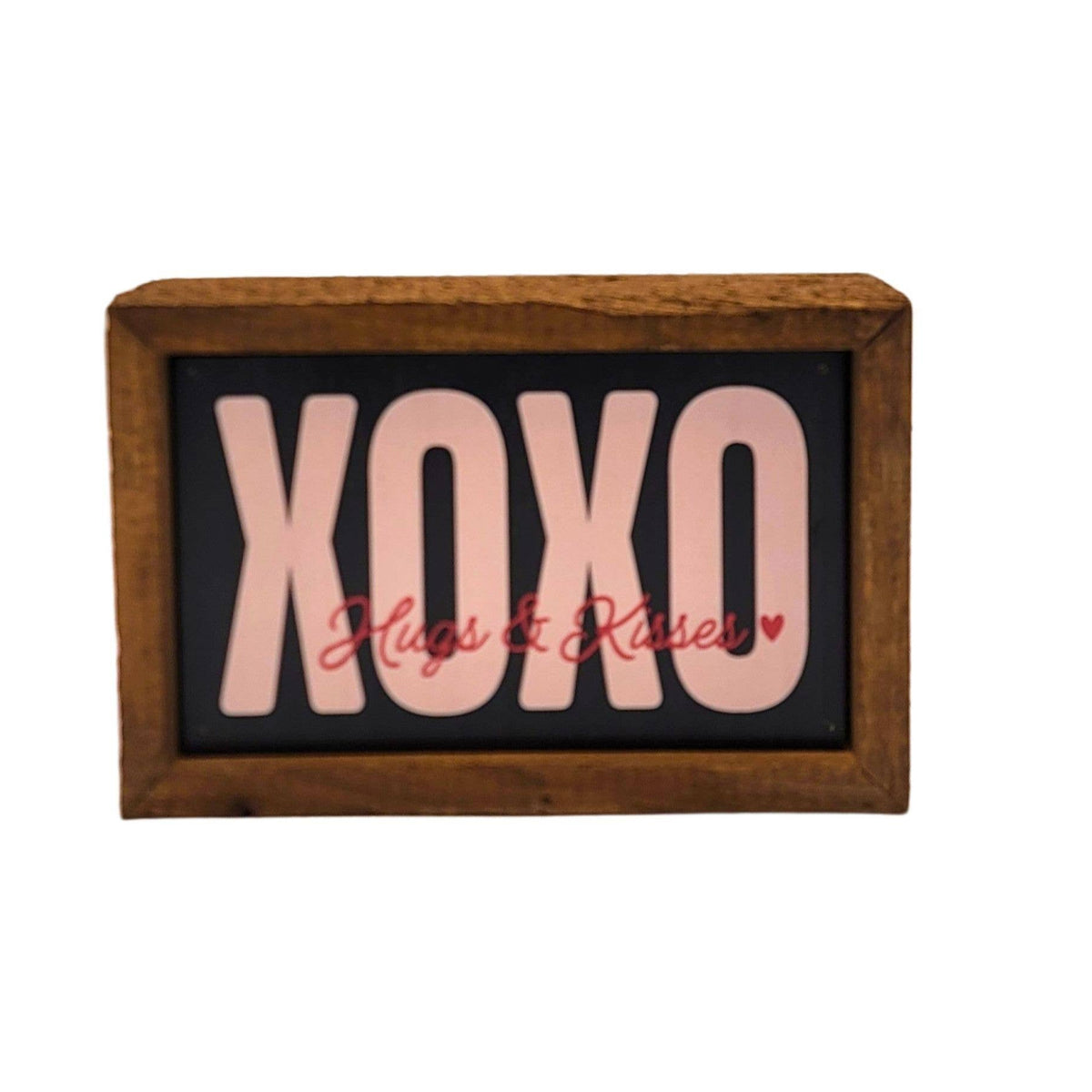 XOXO Hugs & Kisses Sign